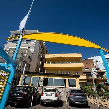 Sabbie D'oro Giardini-Naxos