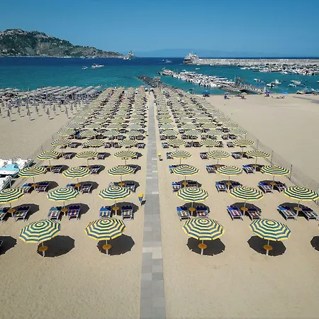 Sabbie D'oro Hotel 4*